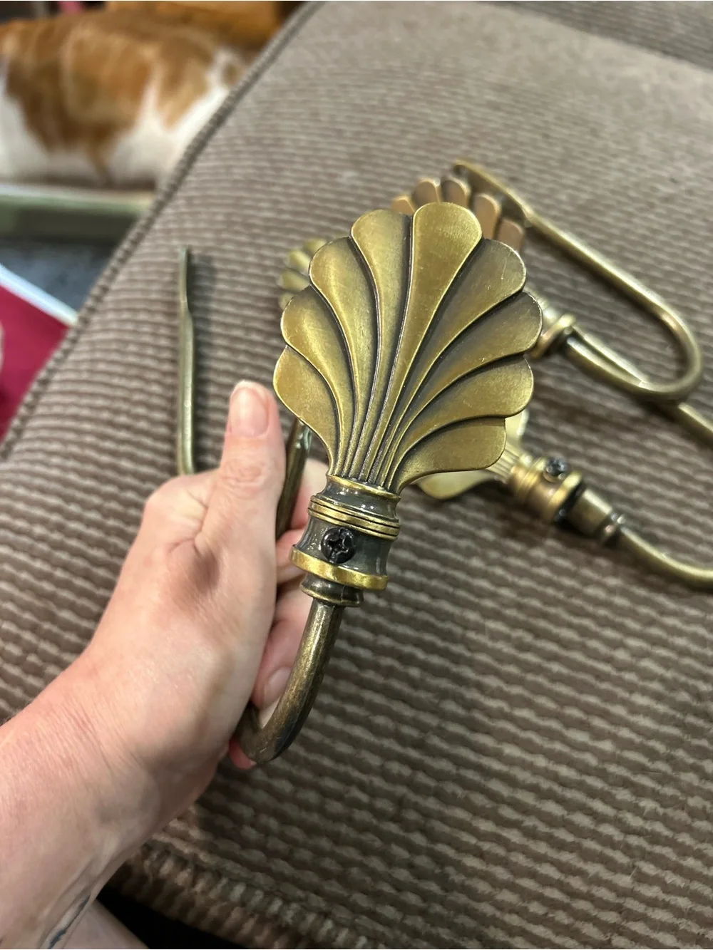 Vintage Antique Brass Scallop Shell Curtain Holdbacks - Set of 4